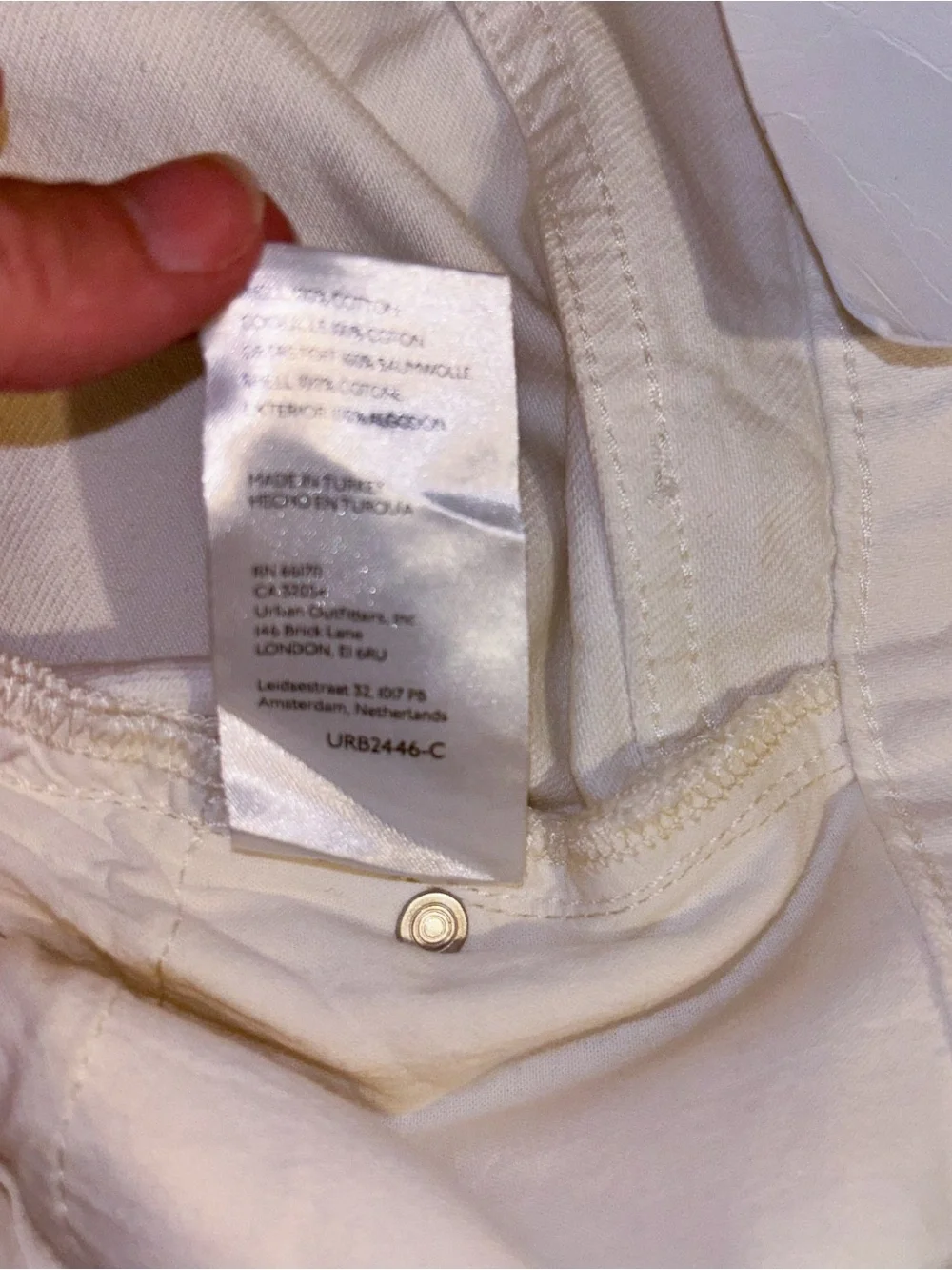 BDG Urban Outfitters 90s Long Inseam Denim Shorts | White | Size 24